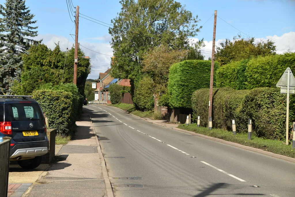 Sutton Road at Langley: The Stone Tile Warehouse trades from Acorn Yard on the A274